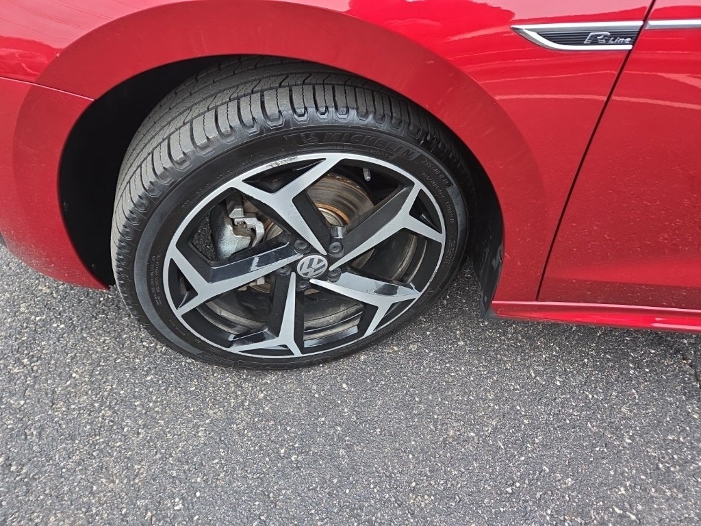 2021 Volkswagen Passat 2.0T R-Line