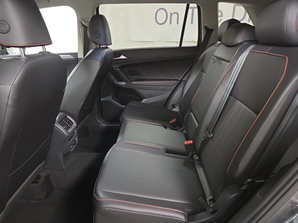 2024 Volkswagen Tiguan 2.0T Wolfsburg Edition