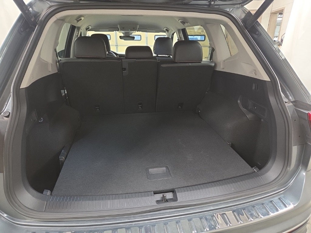 2024 Volkswagen Tiguan 2.0T Wolfsburg Edition