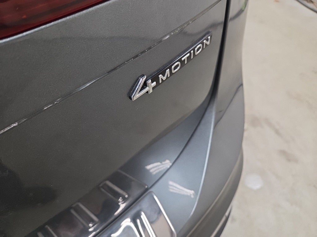 2024 Volkswagen Tiguan 2.0T Wolfsburg Edition