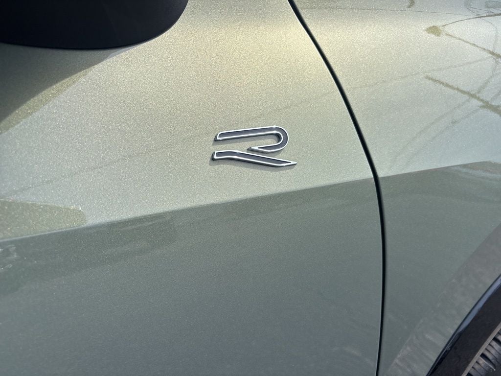 2025 Volkswagen Tiguan 2.0T SEL R-Line