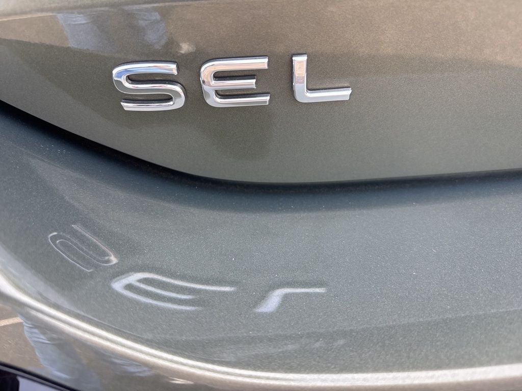 2025 Volkswagen Tiguan 2.0T SEL R-Line