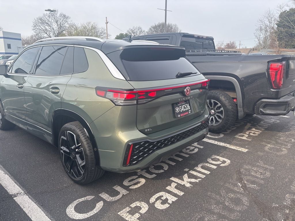 2025 Volkswagen Tiguan 2.0T SEL R-Line