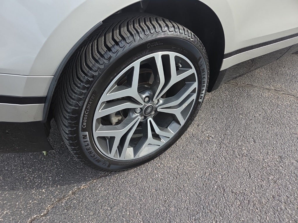 2019 Land Rover Range Rover Velar SE R-Dynamic