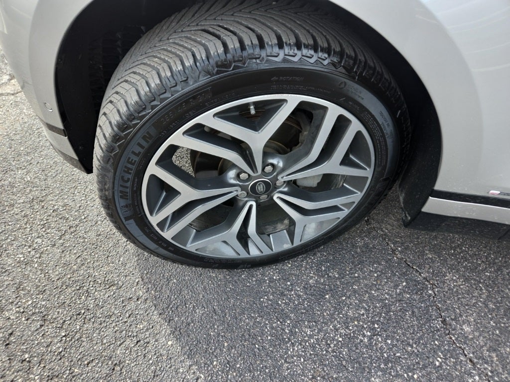 2019 Land Rover Range Rover Velar SE R-Dynamic