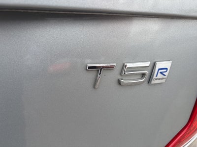 2018 Volvo XC90 T5 R-Design 5P