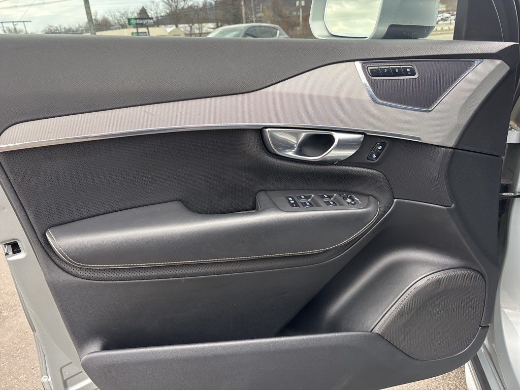 2018 Volvo XC90 T5 R-Design 5P