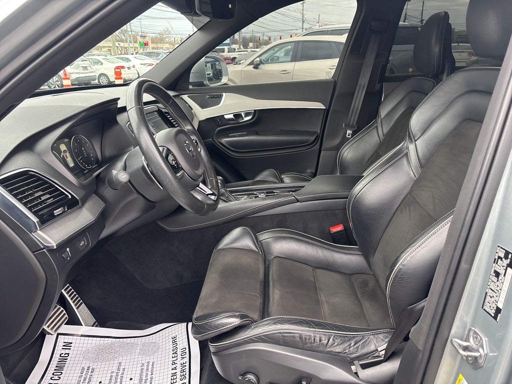 2018 Volvo XC90 T5 R-Design 5P