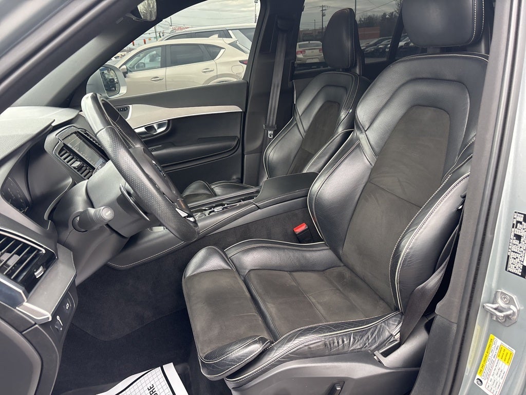2018 Volvo XC90 T5 R-Design 5P