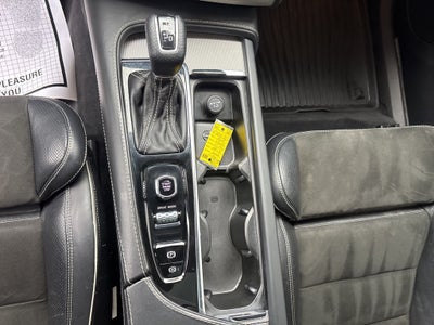 2018 Volvo XC90 T5 R-Design 5P